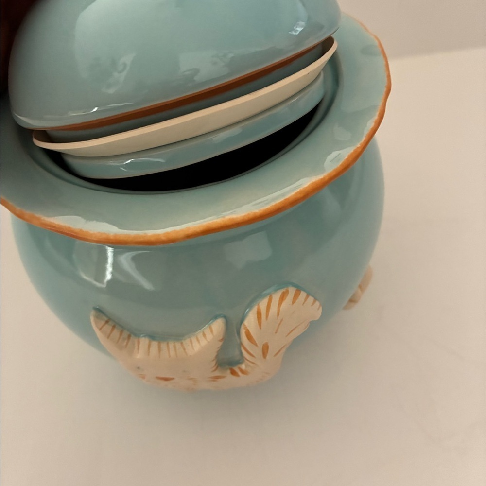Carmel Ceramica Cat Cookie jar with “Meow” lid - Picture 7 of 16